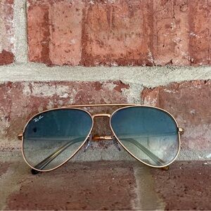Ray-Ban Rose Gold Aviator Sunglasses